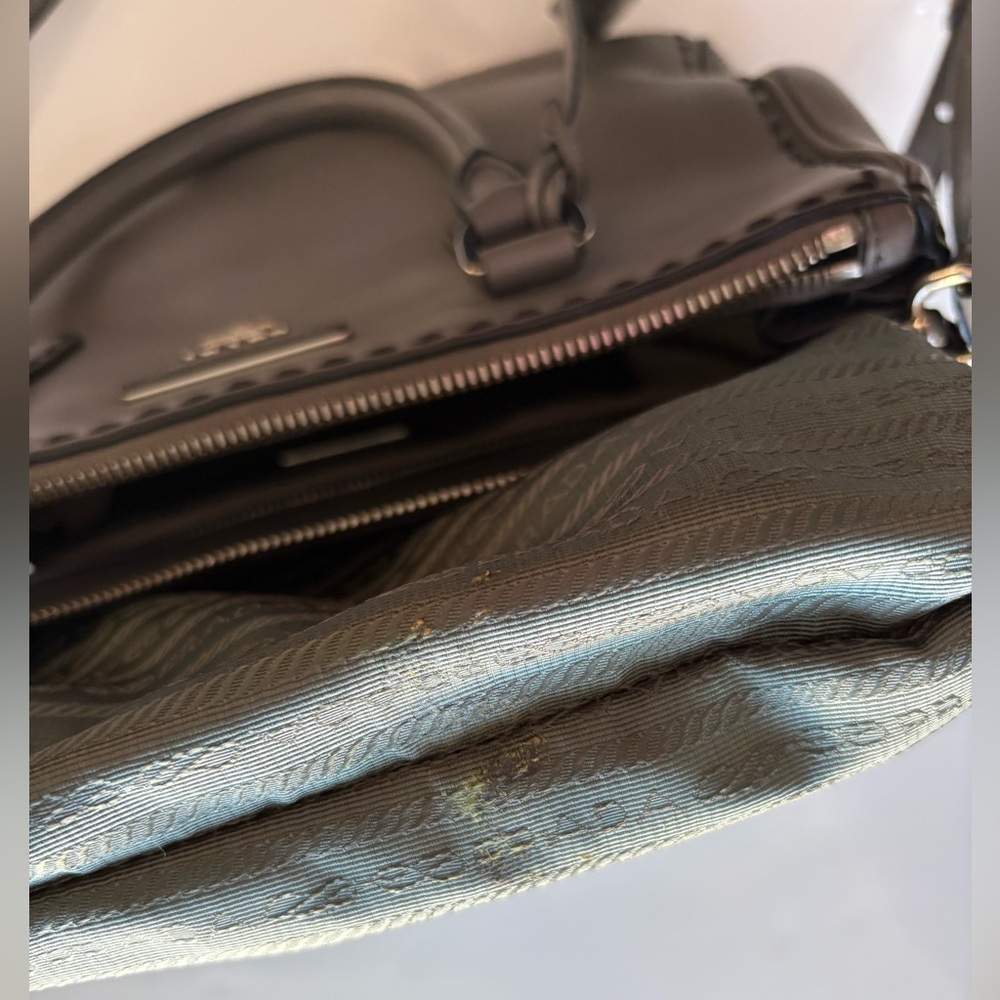 AUTHENTIC PRADA GALLERIA Grey Leather Bag with leather out-stiching detailing - Picture 16 of 16